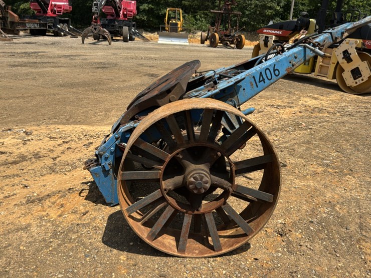 #255-•-semi-5th-wheel-dolley-image-2