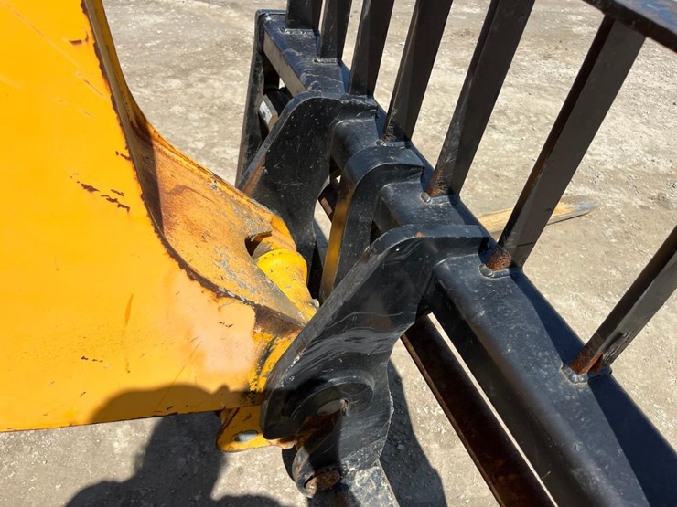 2015-jcb-507-42-image-13