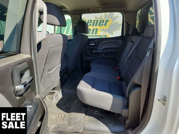 2018-chevrolet-silverado-1500-ls-image-19