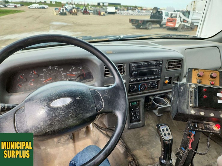2008-ford-f750-image-7