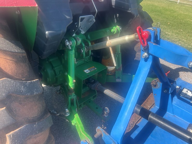 john-deere-4066m-image-4
