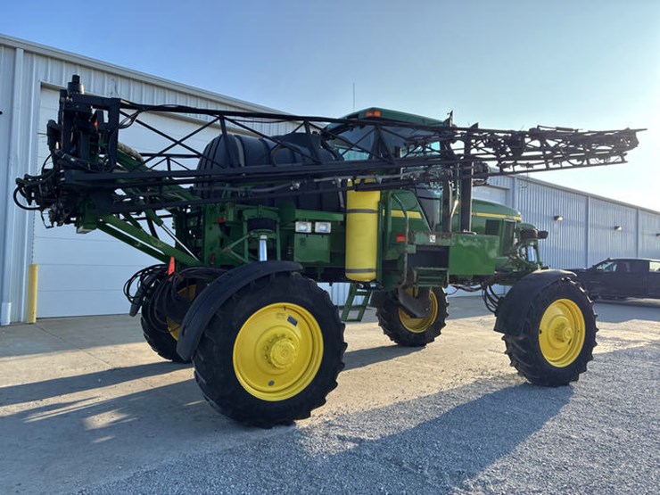 1999-john-deere-4700-image-5
