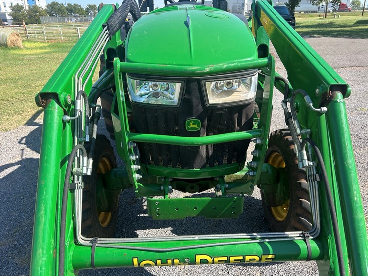 john-deere-4066m-image-12