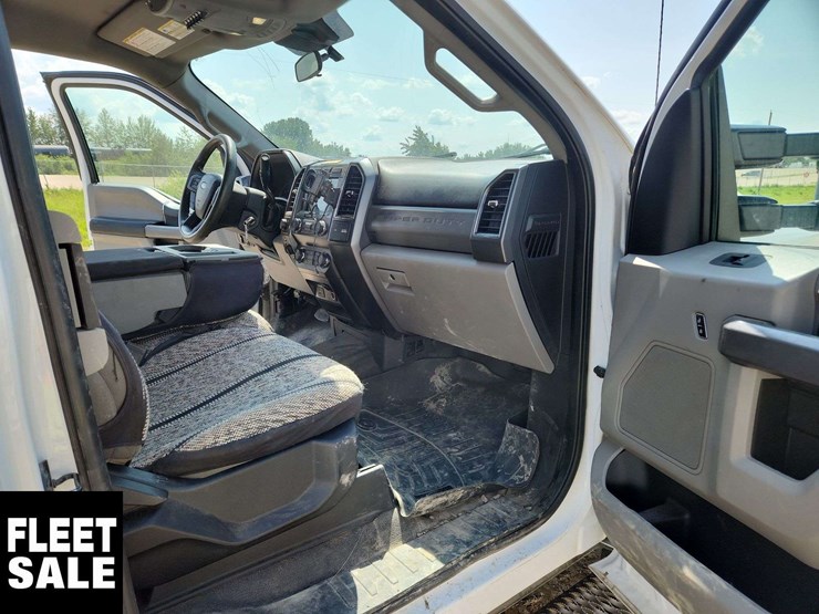 2020-ford-f350-image-17