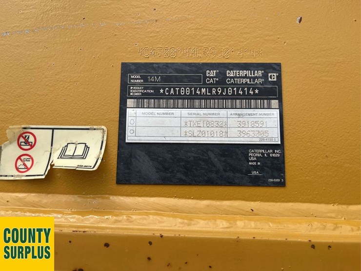 2015-caterpillar-14m-image-2