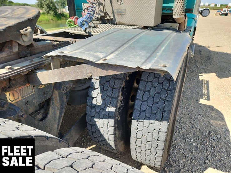 2014-kenworth-t660-image-31