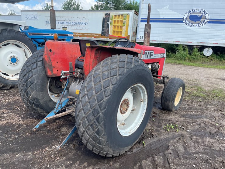 massey-ferguson-245-image-3