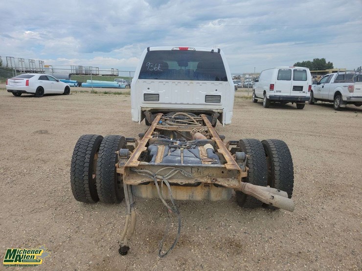 2018-ford-f550-image-18