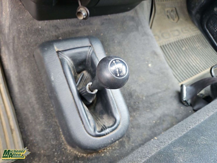 2003-dodge-ram-2500-image-13