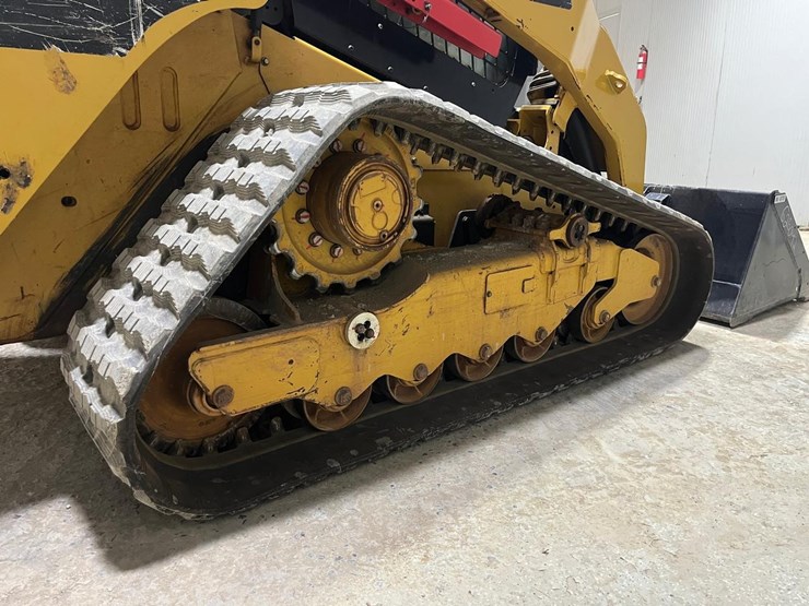 caterpillar-279c2-image-17