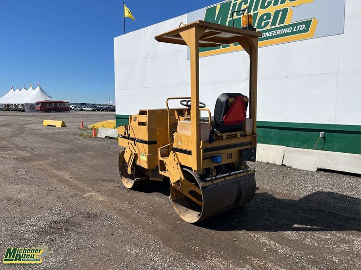 caterpillar-cb-214b-image-8