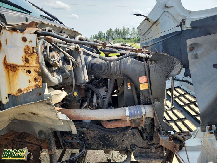 2002-ford-f650-image-21