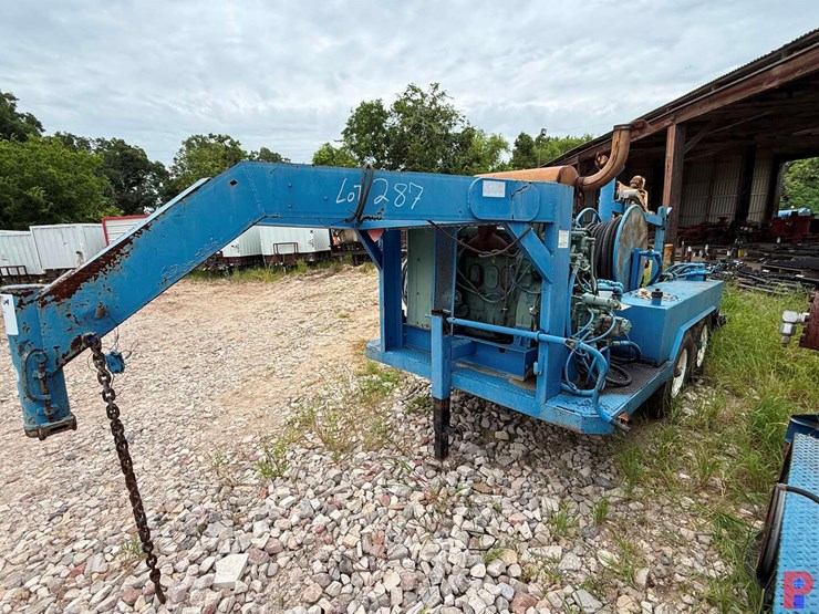 evco-85-ton-power-swivel-mtd.-on-19’-t/a-gooseneck-trailer-image-3