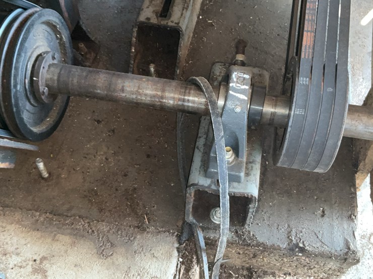 #117-•-lineshaft-with-hyd-pump-and-tank-image-11