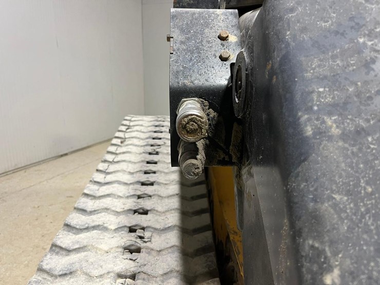 2018-jcb-3ts-8t-image-12