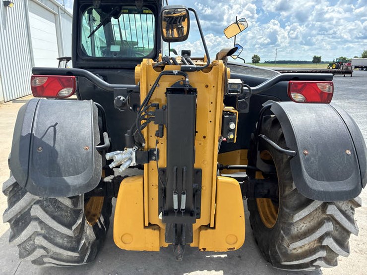 2018-caterpillar-th408d-image-39
