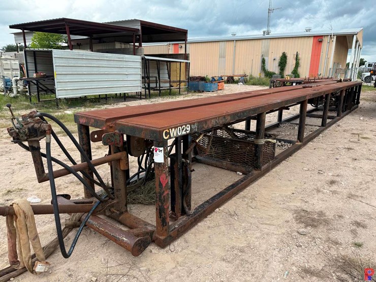 40’l-x-50”w-x-45”h-skidded-catwalk-image-1
