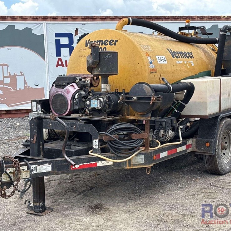 2013 VERMEER V800
