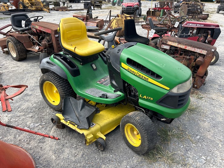 john-deere-la175-image-1