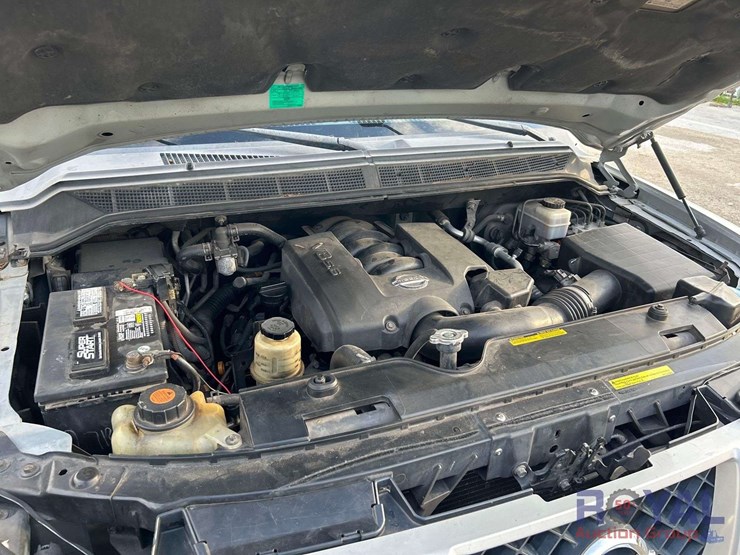 2004-nissan-armada-image-7