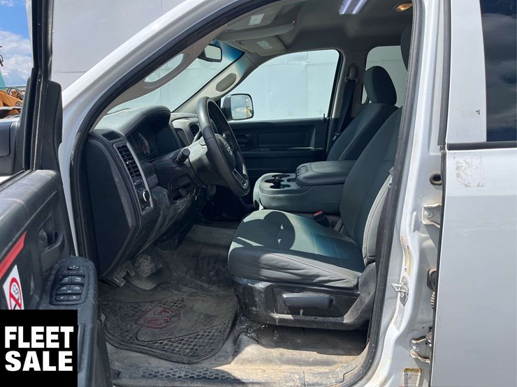2016-ram-tradesman-image-9