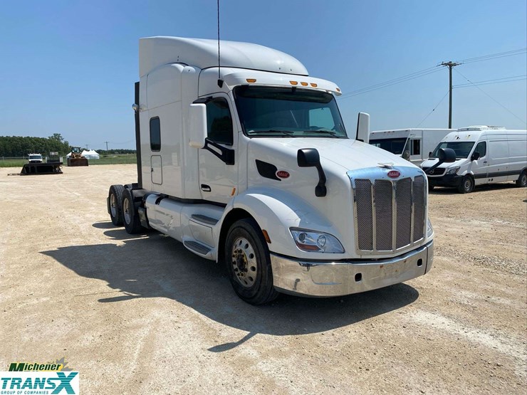 2019-peterbilt-579-image-4