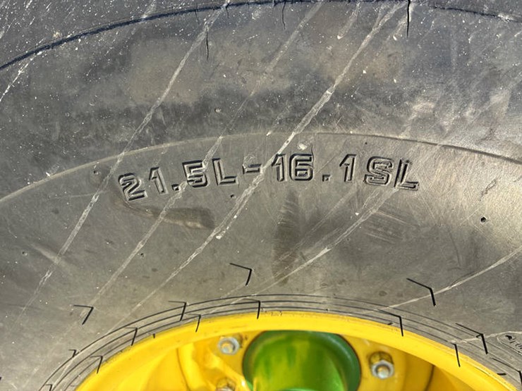 2019-john-deere-560m-image-34