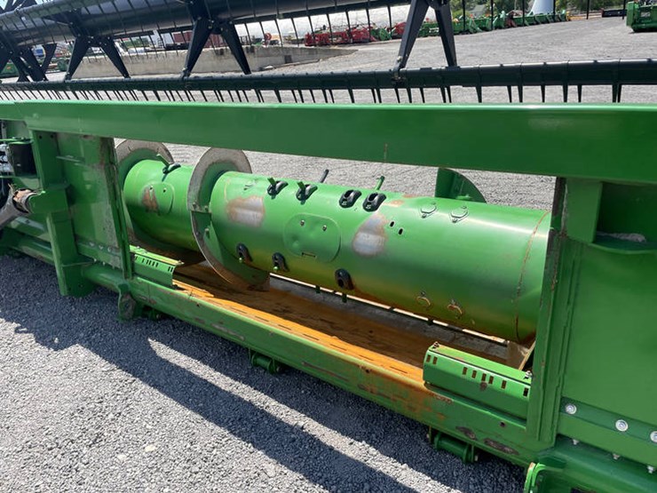 2010-john-deere-630f-image-13
