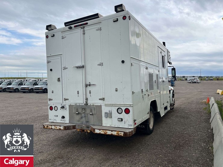 2012-international-durastar-4300-image-3