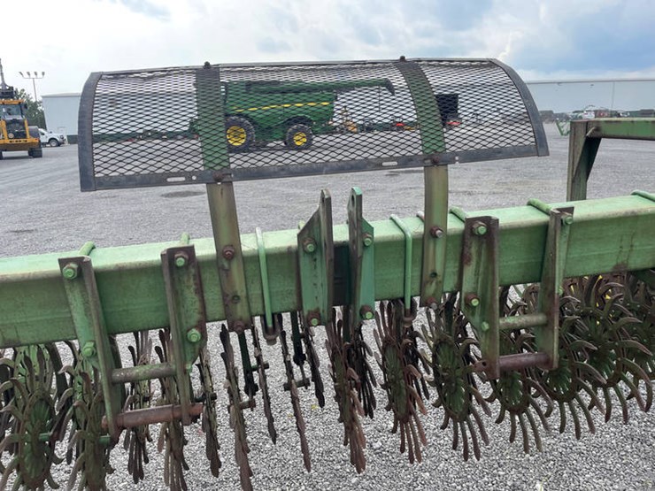 john-deere-400-image-3