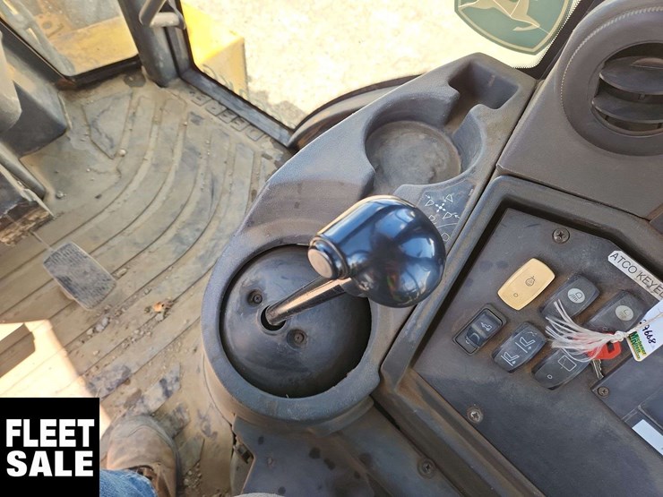 2007-deere-410j-image-11