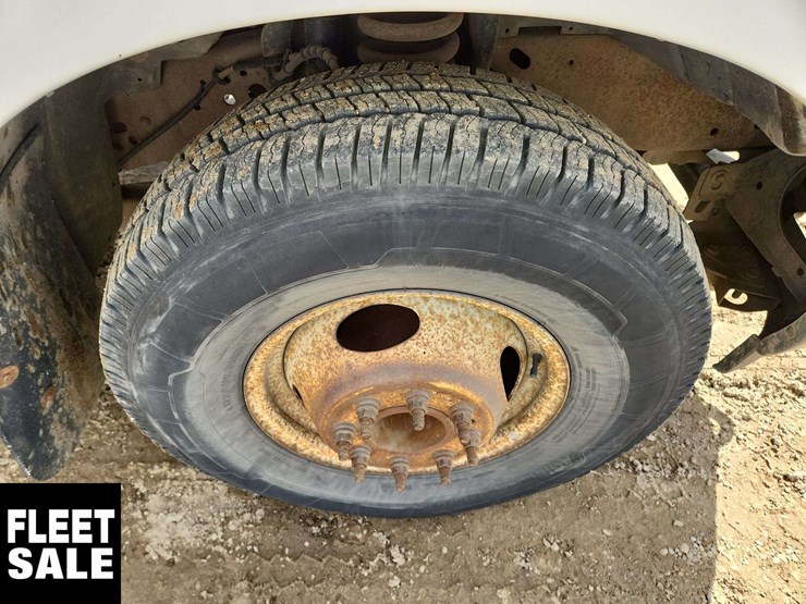 2004-ford-f350-image-22