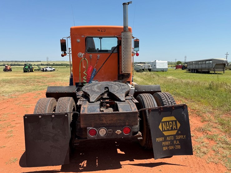 1990-kenworth-t400-image-10