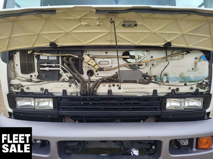 2007-gmc-t8500-image-25