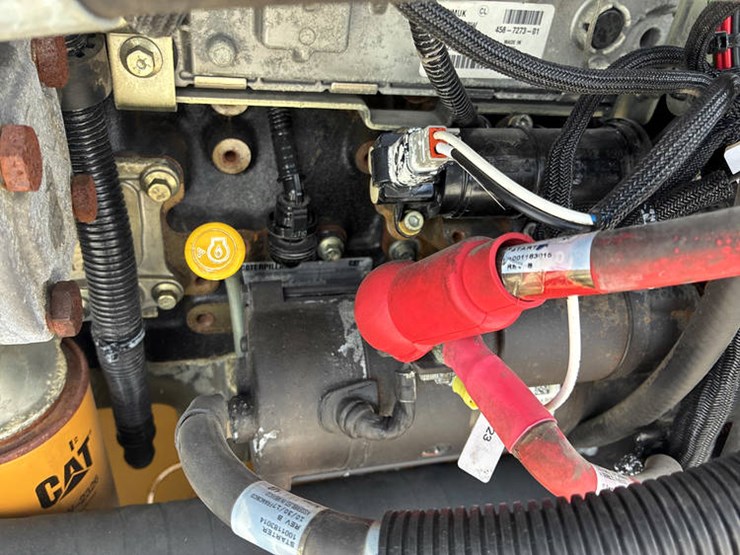 2018-caterpillar-th408d-image-72