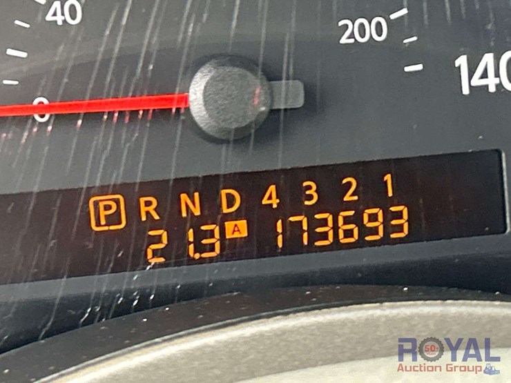 2004-nissan-armada-image-6