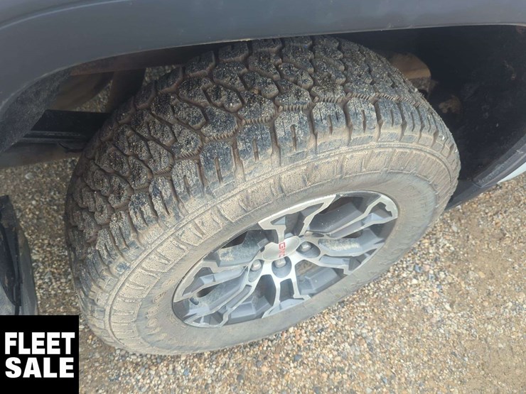 2020-gmc-sierra-1500-image-26