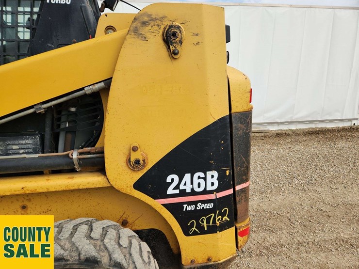 2005-caterpillar-246b-image-29