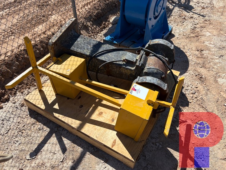(2)-electric-drill-presses-&-(1)-12”-bench-grinder-image-2