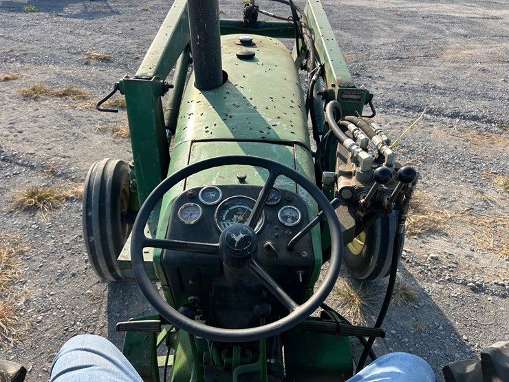 john-deere-2120-image-10