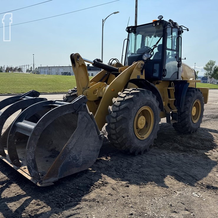2021 CATERPILLAR 920