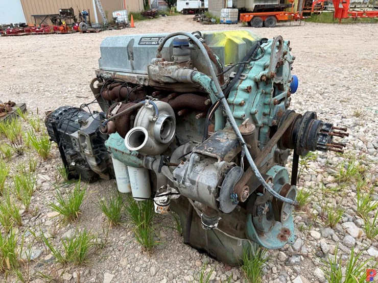 detroit-diesel-series-60-ddec-iv-500-hp-w/-allison-ht-750drd-image-2