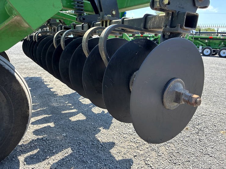 2014-john-deere-714-image-40