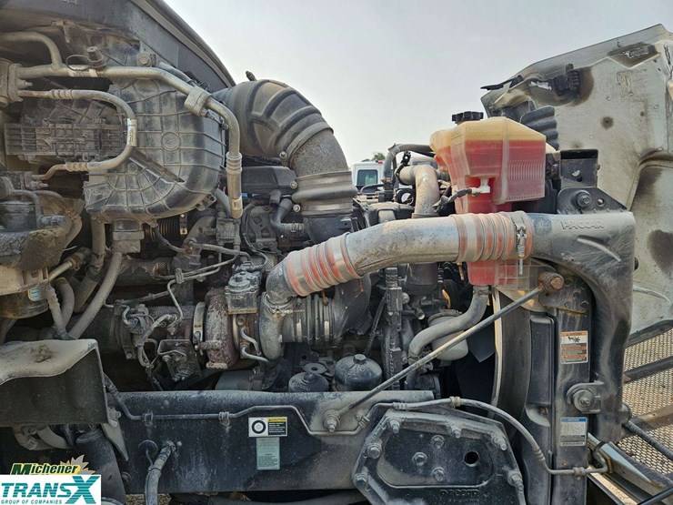 2020-peterbilt-579-image-21