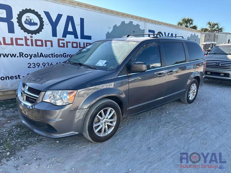 2018-dodge-grand-caravan-sxt-image-1