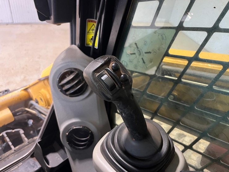 caterpillar-279c2-image-33