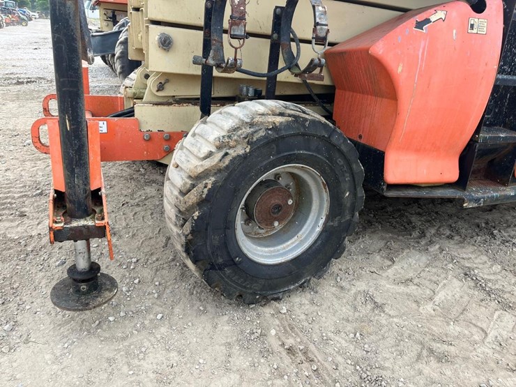 2005-jlg-4394rt-image-10