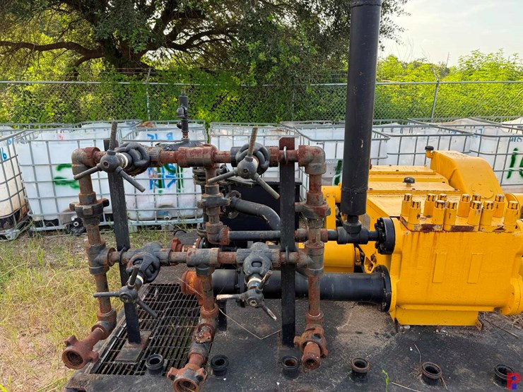 jws-165l-triplex-well-service-pump-p/b-detroit-diesel,-skidded-image-19
