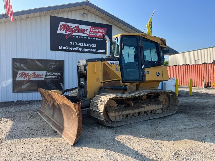 2015-deere-650k-lgp-image-2