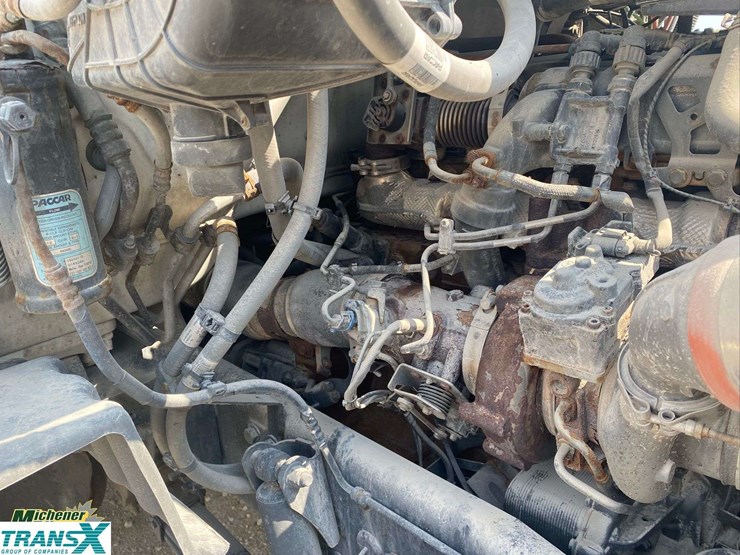 2020-peterbilt-579-image-30